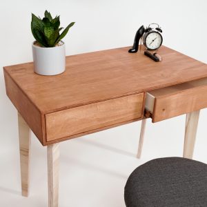 میز ارایش برای ارایشگاه