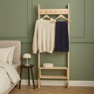 رگال لباس چوبی